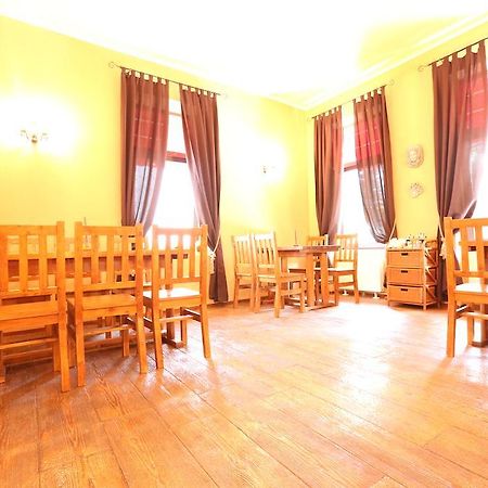 La Storia Guest House Pitesti Luaran gambar